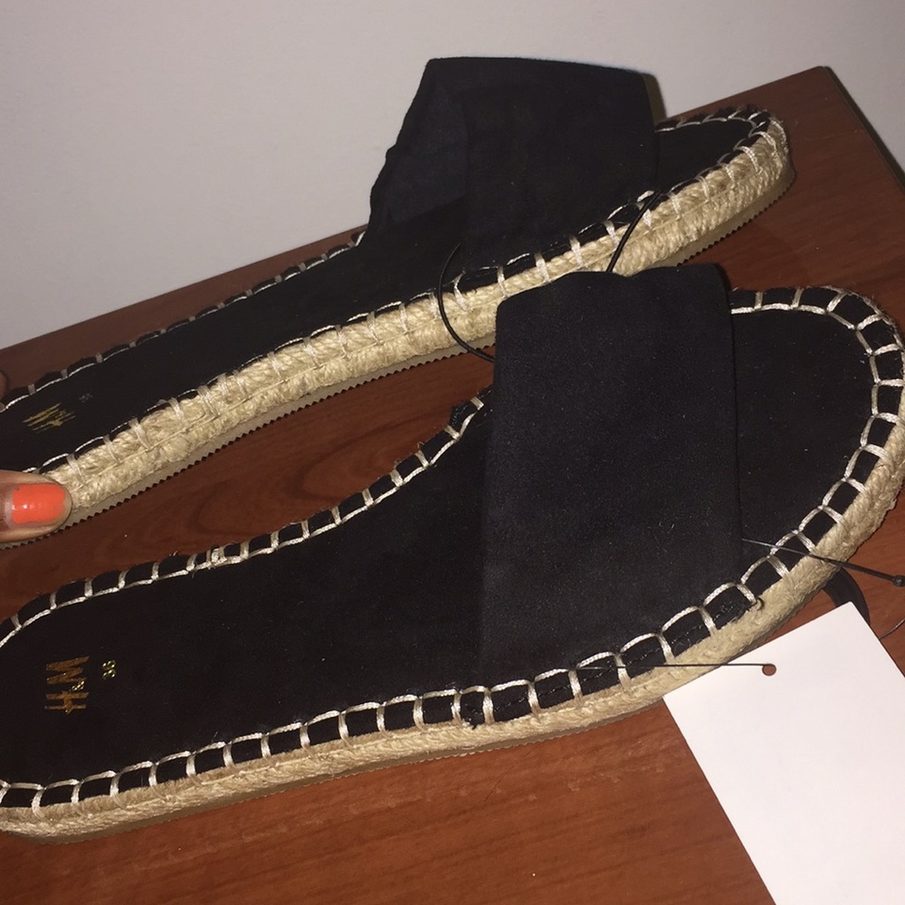 H&M sandals - Picture 2 of 4